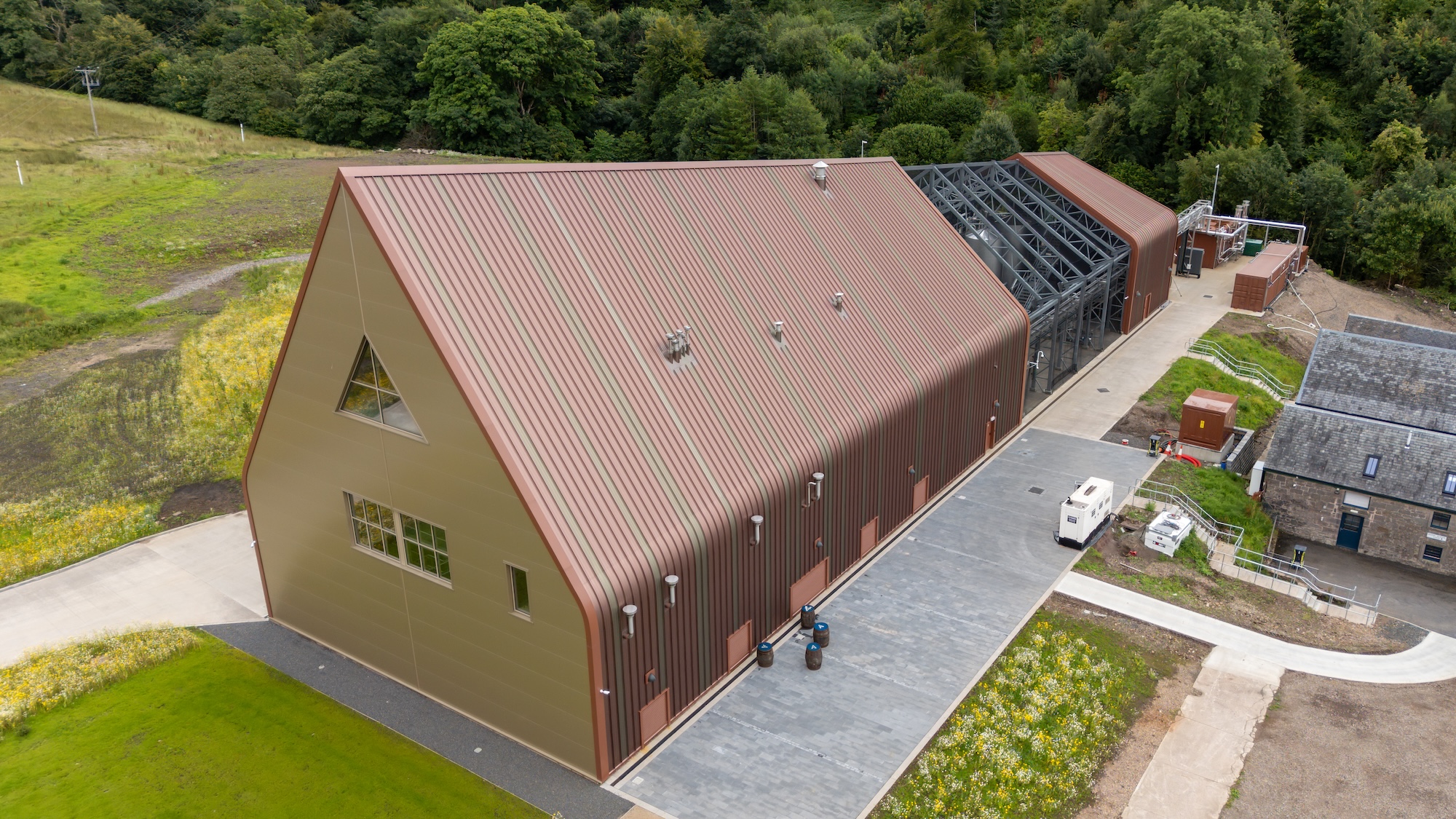 Ardgowan Distillery injects £9m into mature stocks to fuel Clydebuilt expansion