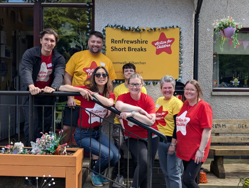 Scottish Friendly volunteers support Action for Children’s Loom Walk service for the third year running