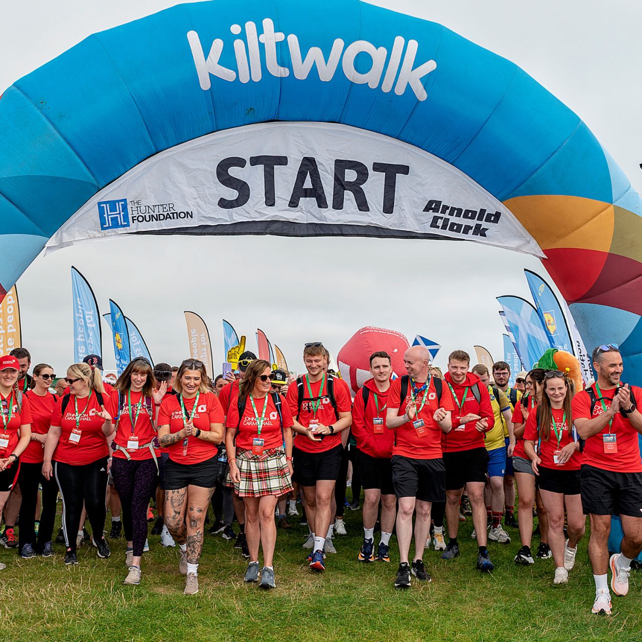 Johnston Carmichael team tackles Dundee Kiltwalk for children's charity