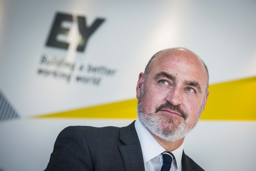 EY Scotland welcomes 13 partners and 100 student recruits in 2022