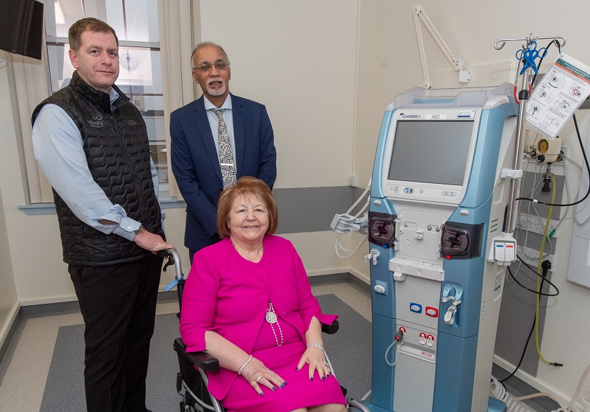 Infinity Partnership raises £95,000 for 10 new dialysis machines at ARI