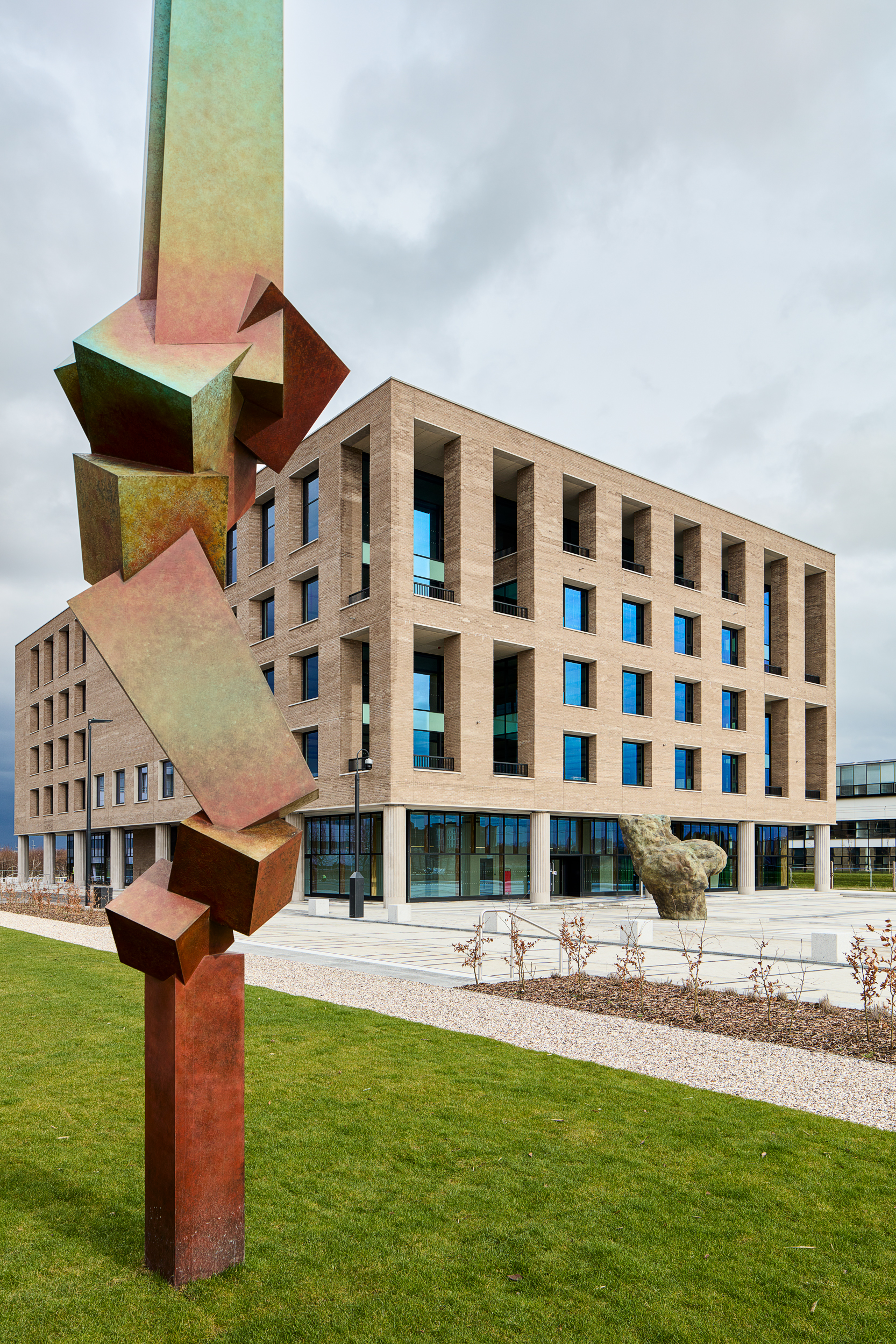 Parabola completes 'landmark' Edinburgh office building