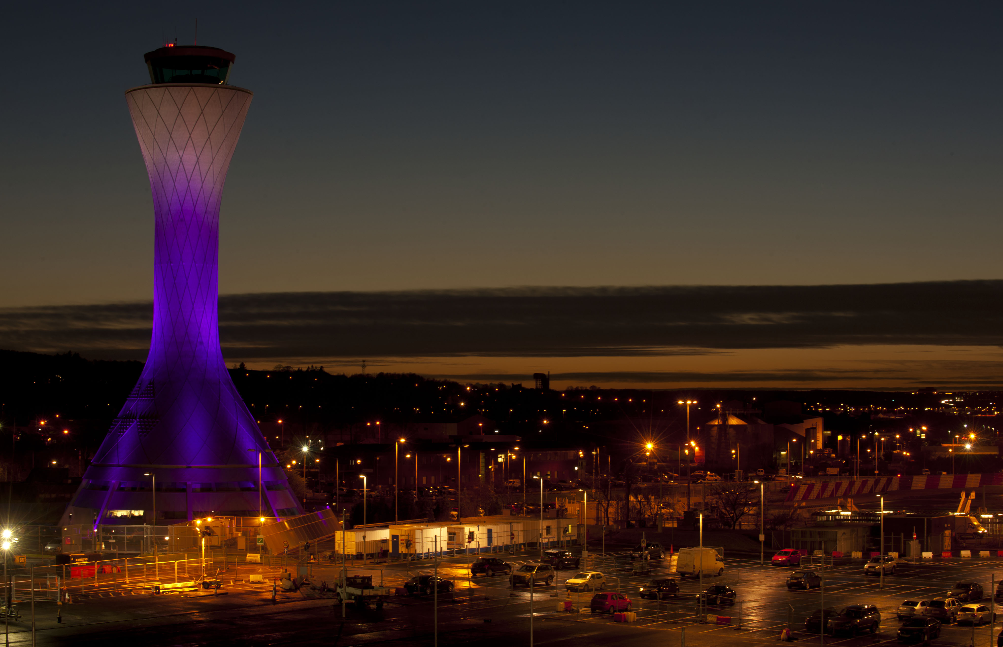 Edinburgh Airport signs deal with AMPYR Solar Europe to move towards energy self-sufficiency