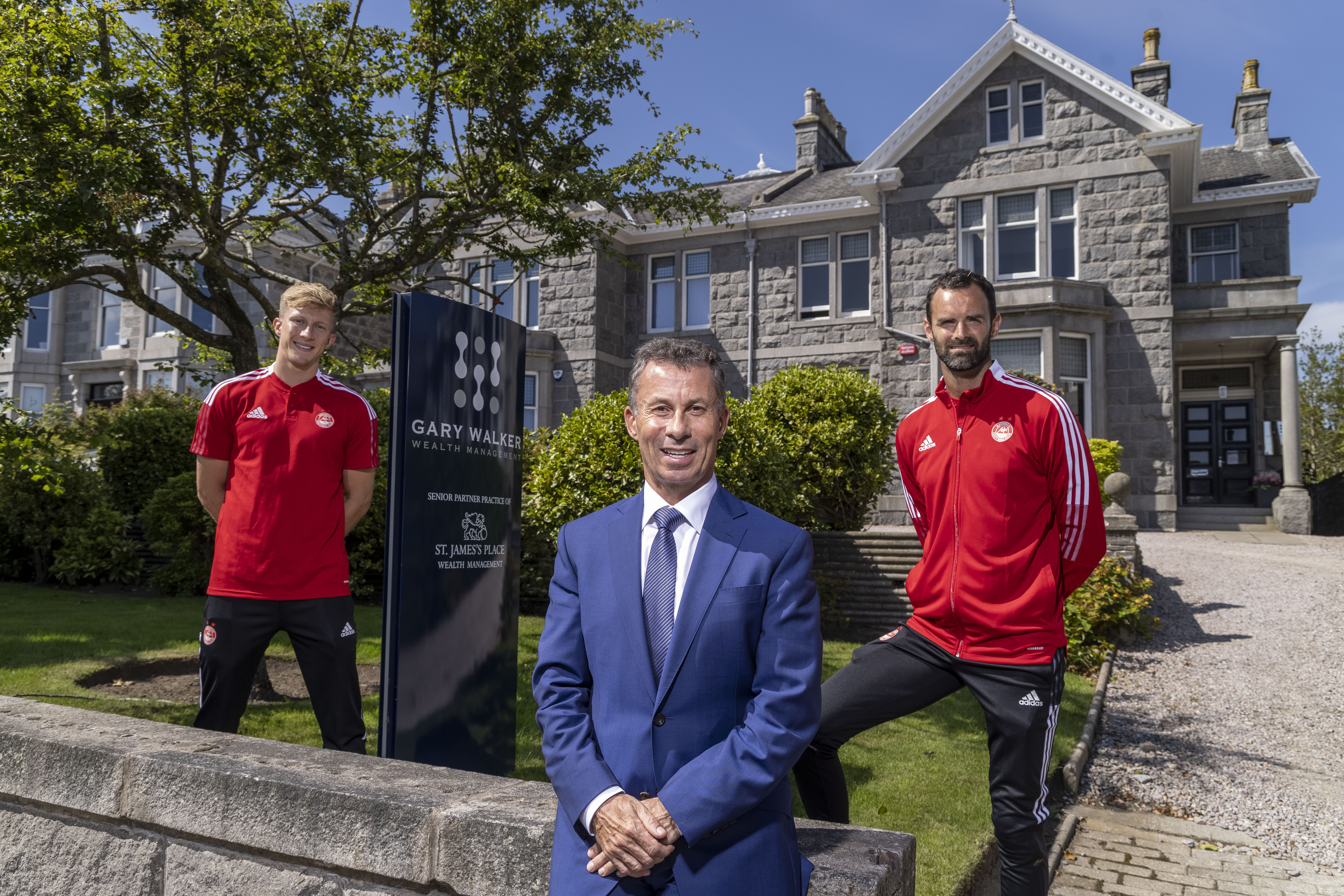 Aberdeen Football Club becomes Gary Walker Wealth Management's financial planning partner
