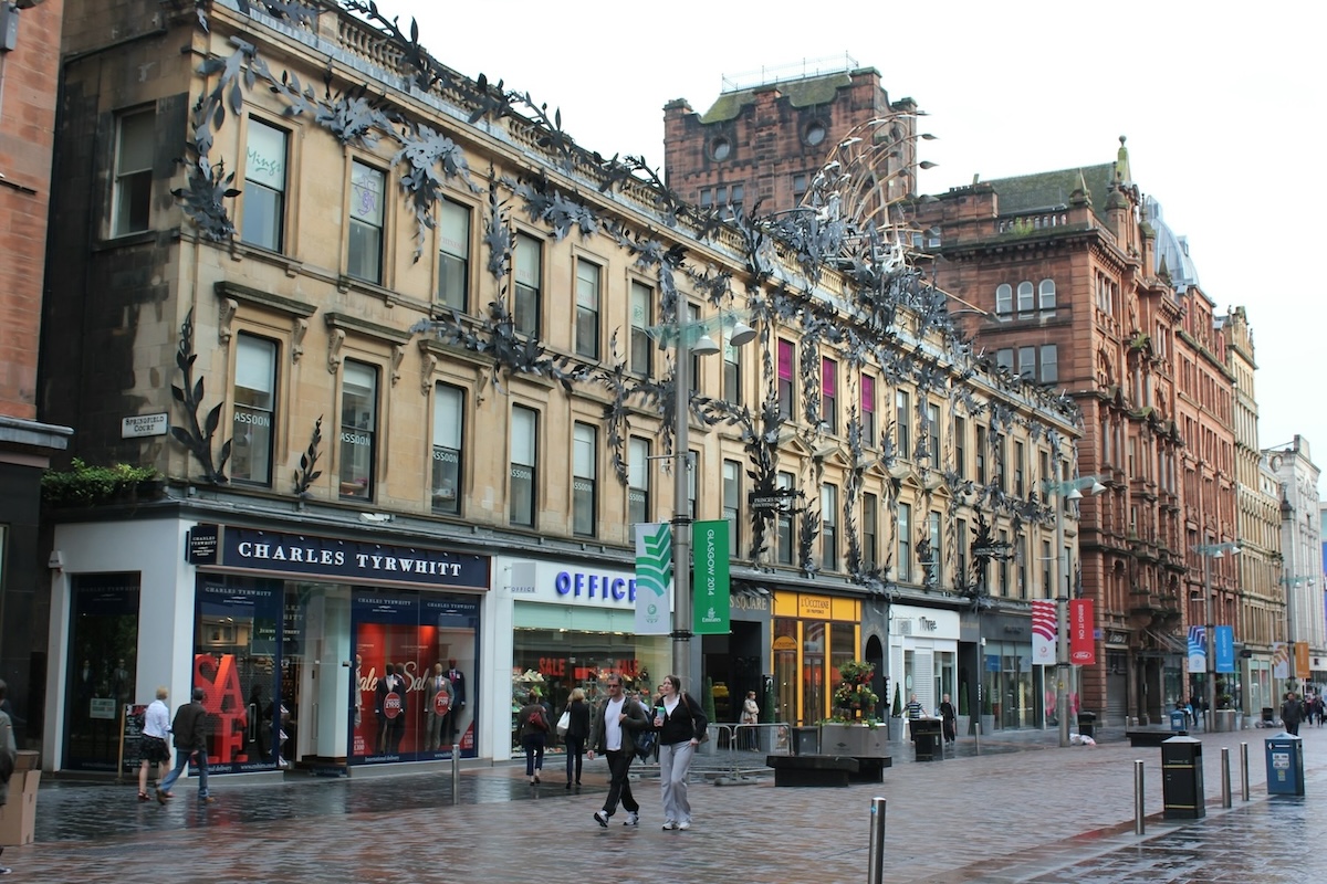 New First Minister urged to tackle Scottish retail decline