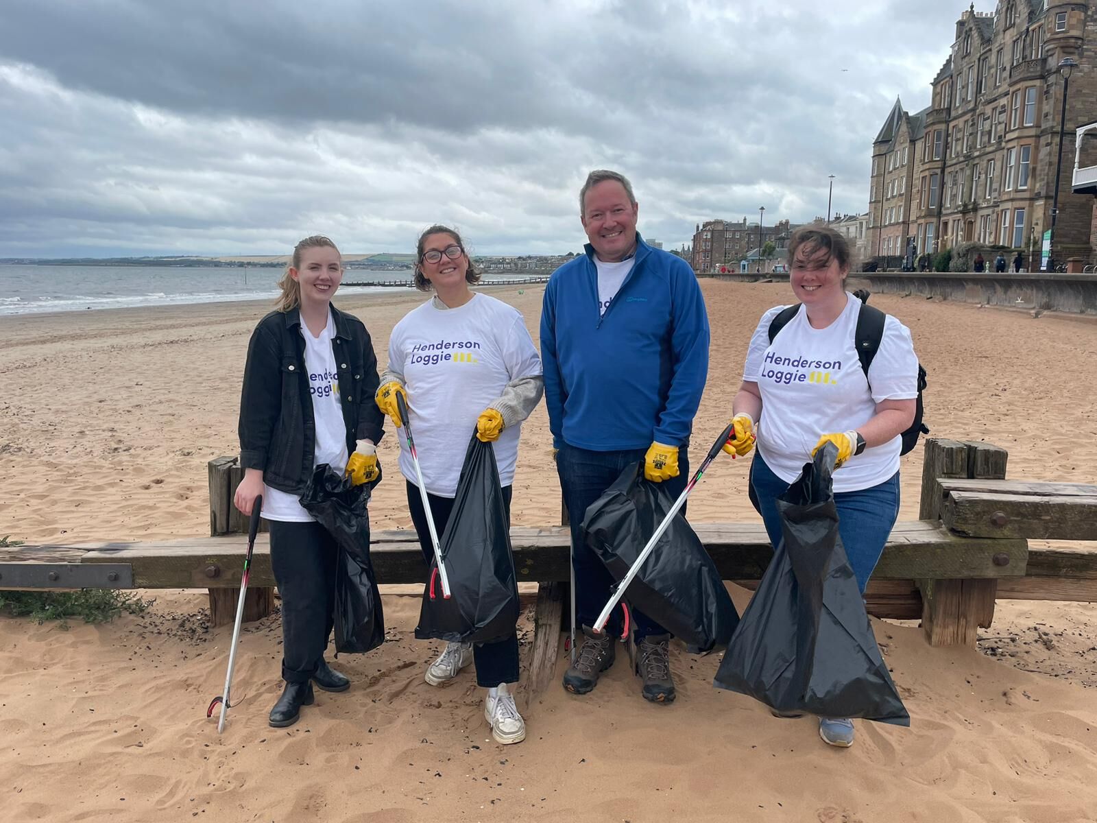 In Pictures: Henderson Loggie volunteers make waves with Portobello Beach clean-up