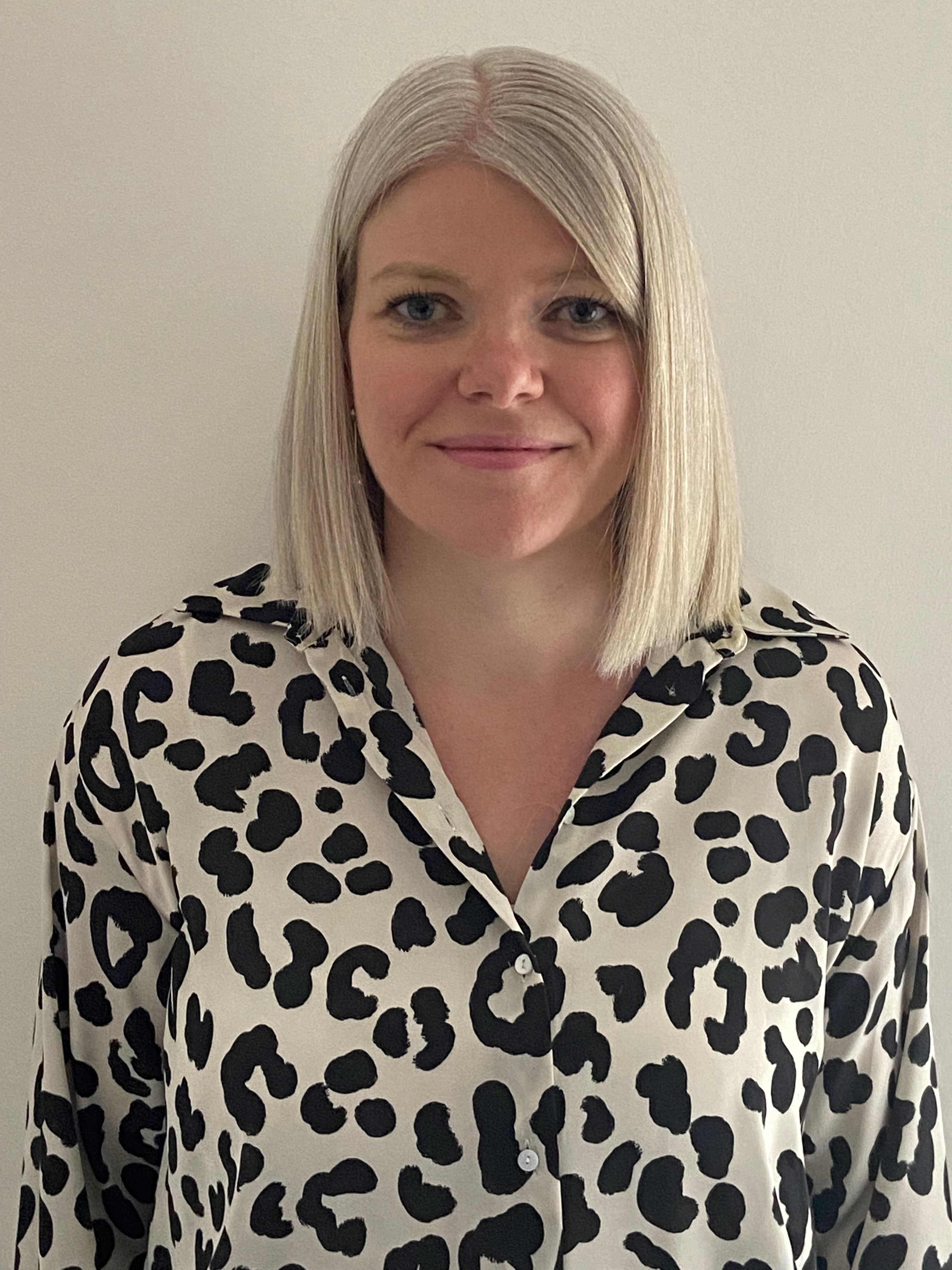 Johnston Carmichael’s Karen McBride joins SIS as head of finance and operations