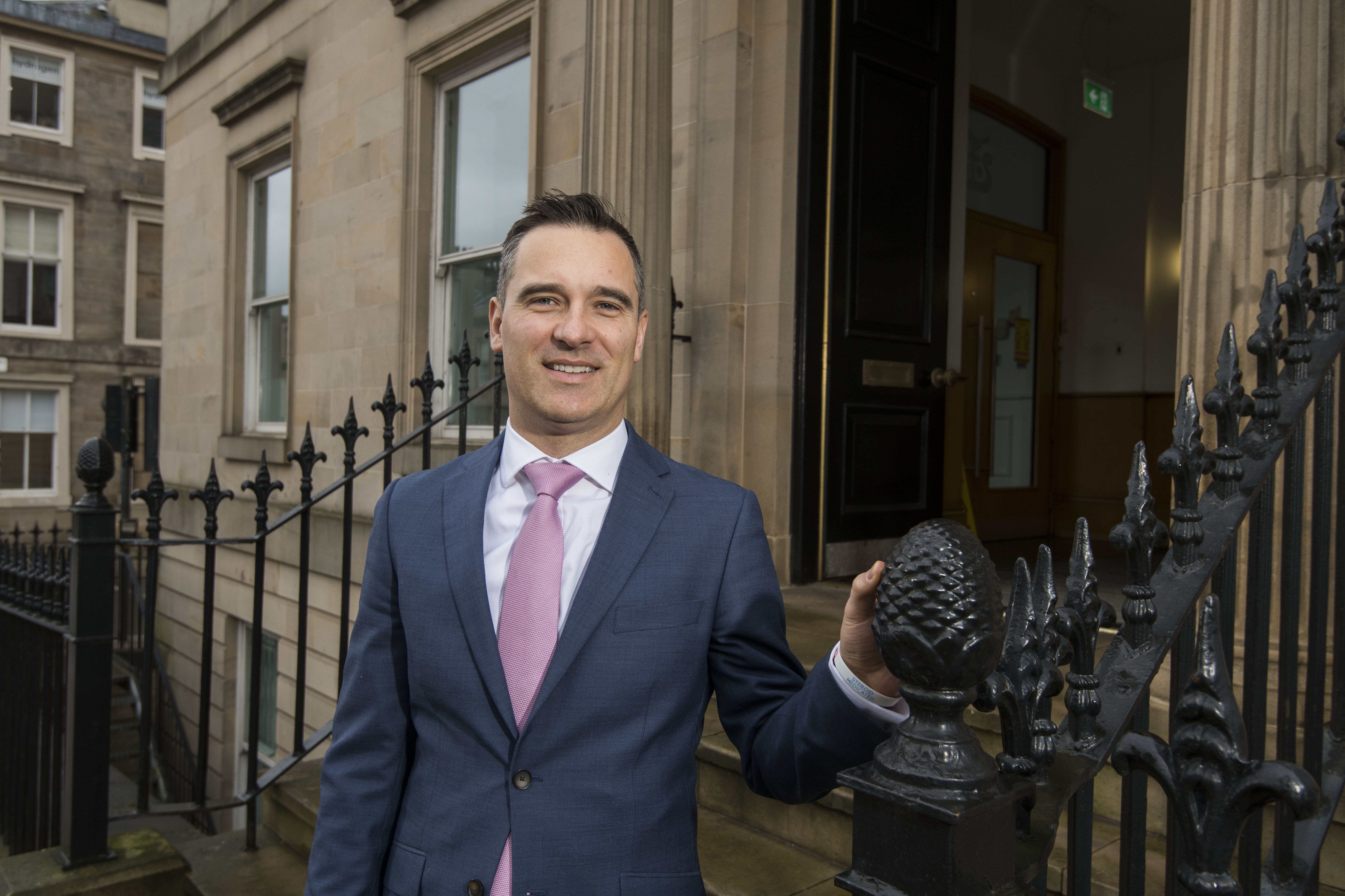 Johnston Carmichael Wealth appoints Martin Hendry as chartered financial planner