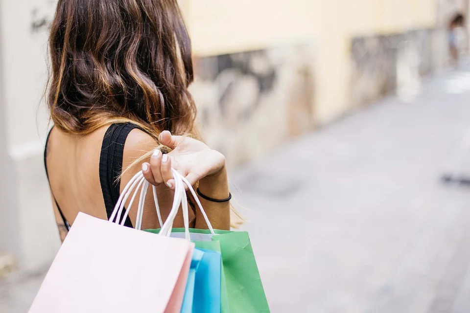 SCR & KPMG: No recovery in sight as retail sales fail to improve