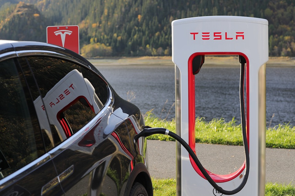 Baillie Gifford ups stake in electric car maker Tesla
