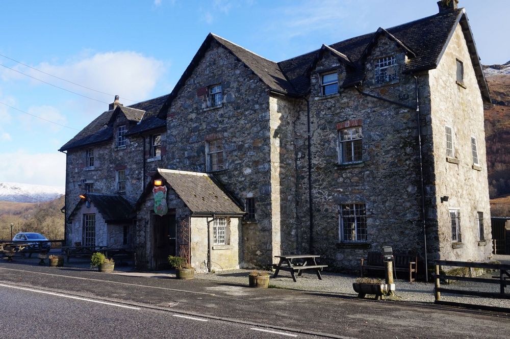 The Drovers Inn on Loch Lomond sells for over £3m