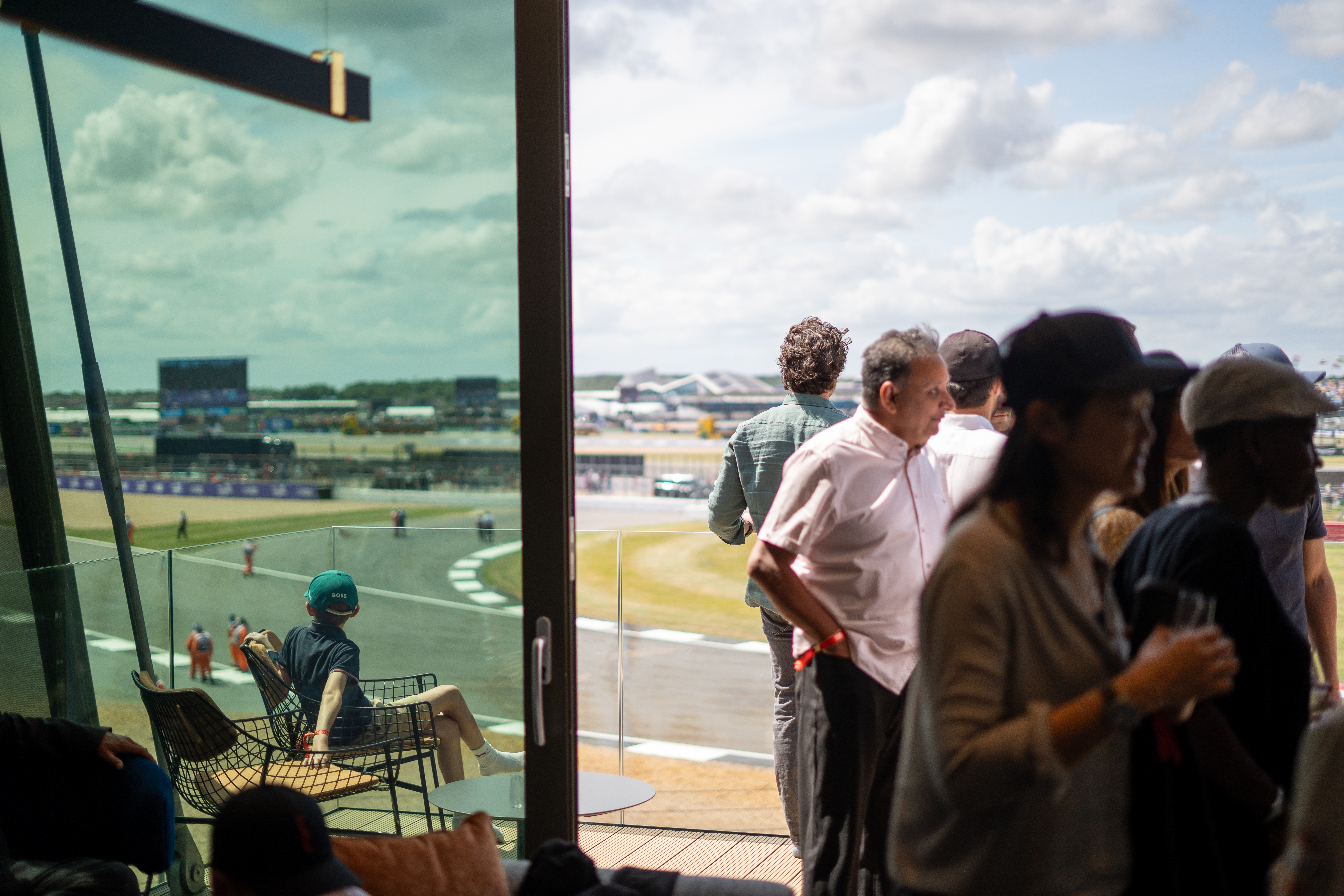 Unbranded Finance closes new credit facility with Escapade Silverstone for trackside residences