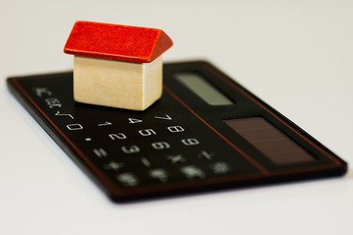 Mortgage lenders seek 40% deposits