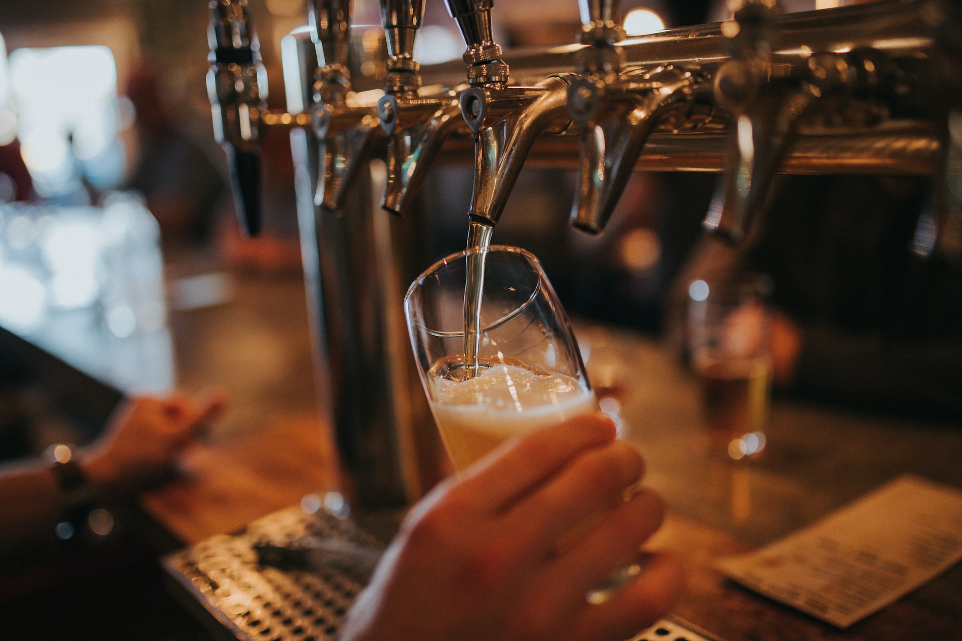 Industry calls for government action as rate relief disparity threatens Scottish pubs