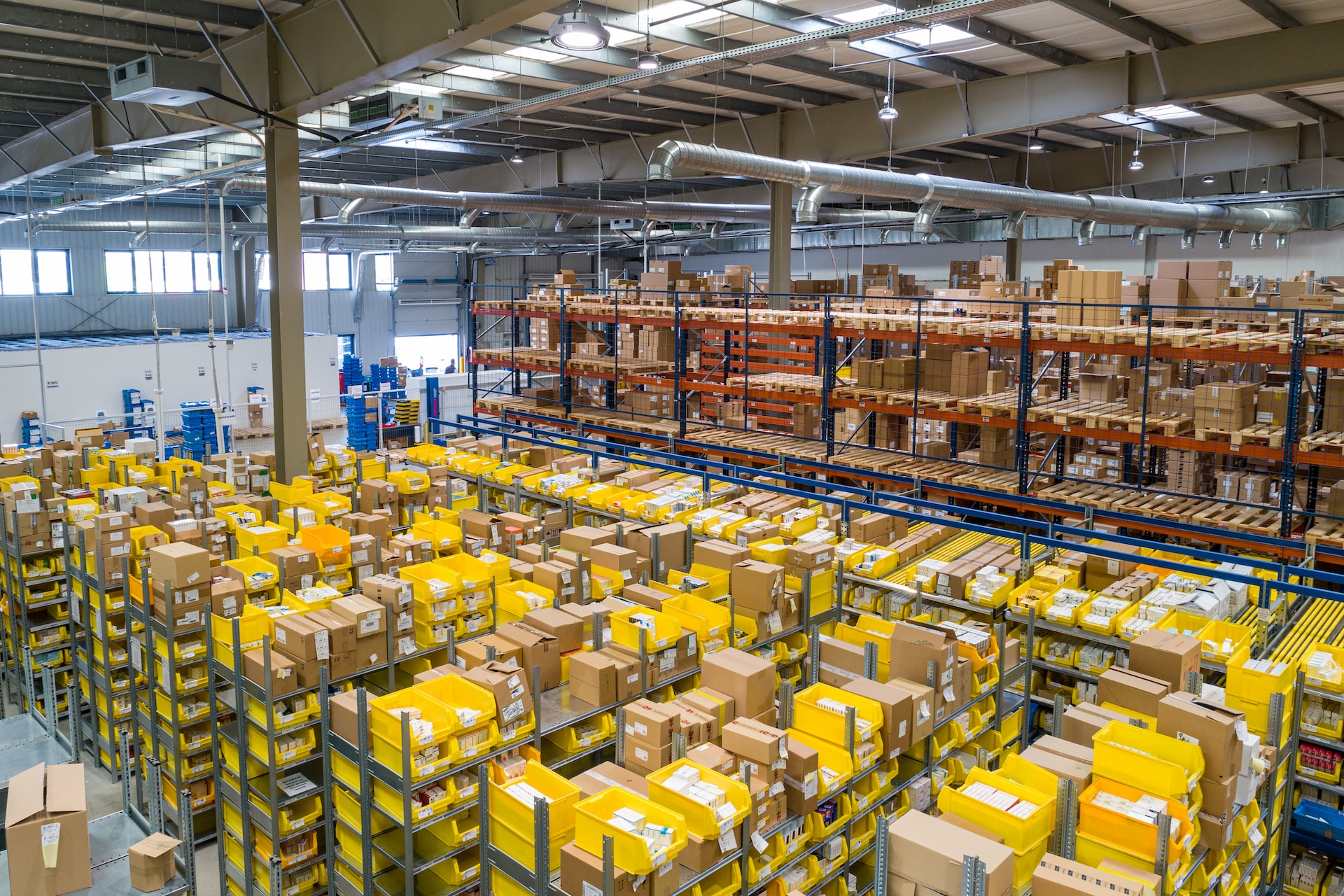 Menzies Parcels faces closure amidst £28.1m revenue drop